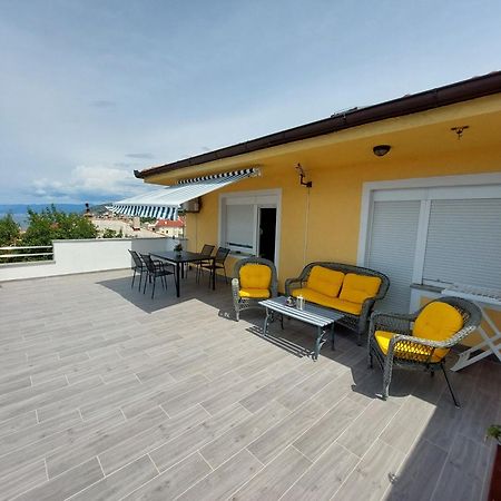 Apartments Tatjana セニ エクステリア 写真