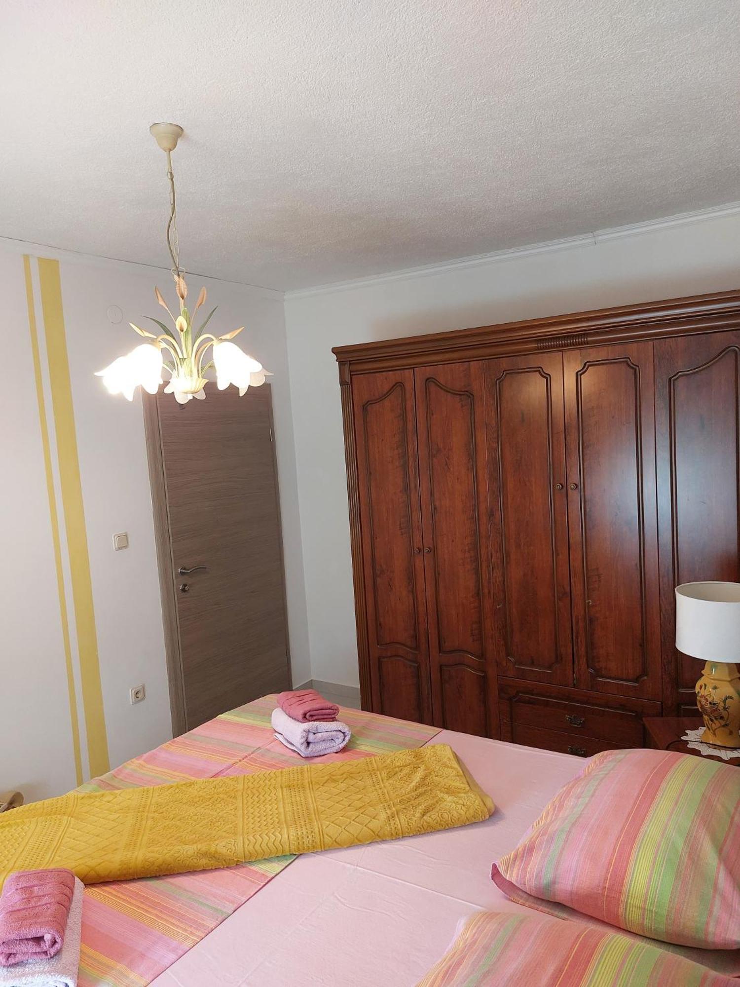 Apartments Tatjana セニ エクステリア 写真