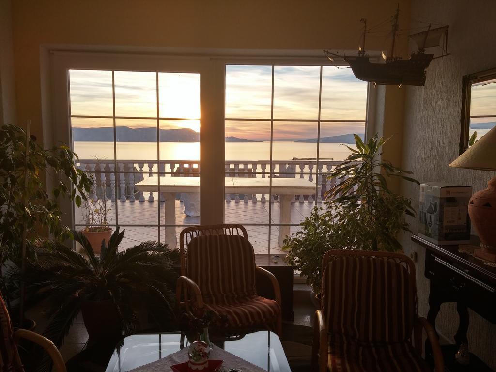 Apartments Tatjana セニ エクステリア 写真