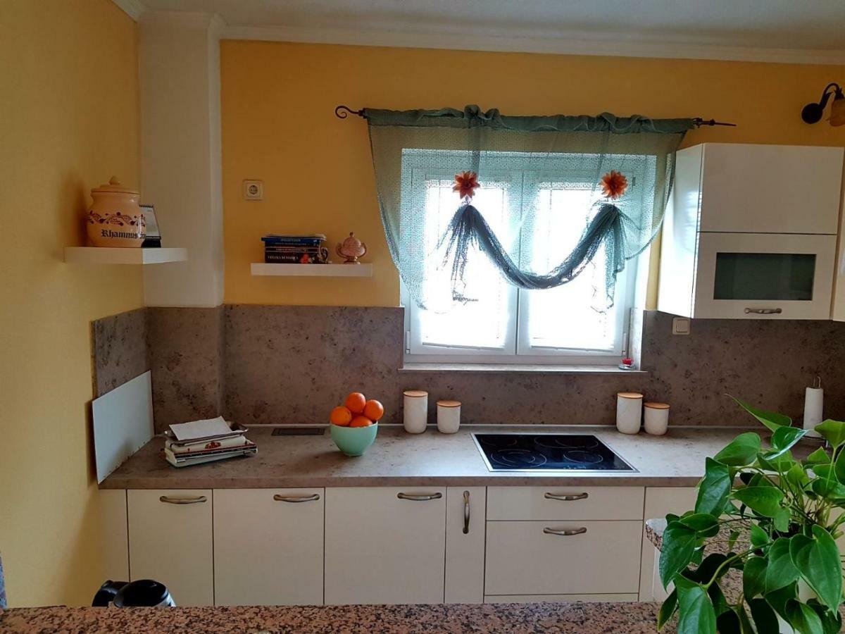 Apartments Tatjana セニ エクステリア 写真